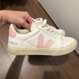 Veja Women's Sneakers in White and Pink